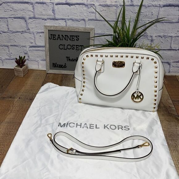 Michael Kors Selma Lg Studded saffiano leather Tote - Picture 1 of 16